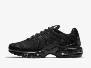 AIR MAX PLUS